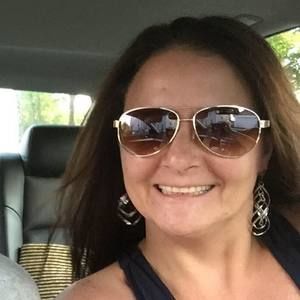 Meet your Posher, Lori